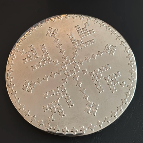 Bath & Body Works PEPPERMINT BROWNIE 3 Wick Candle & Wallflower Plug Set RARE - Picture 3 of 3